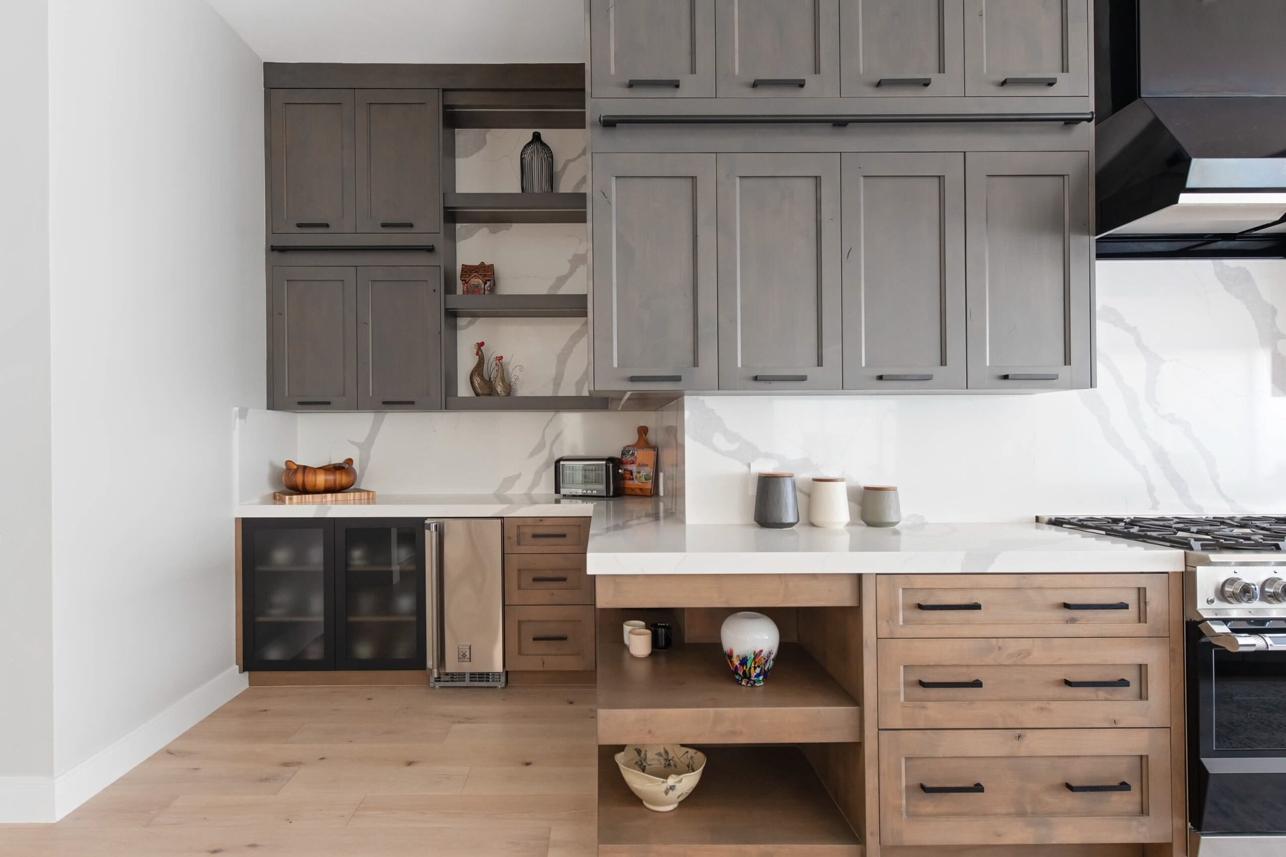 kitchen cabinet repainting